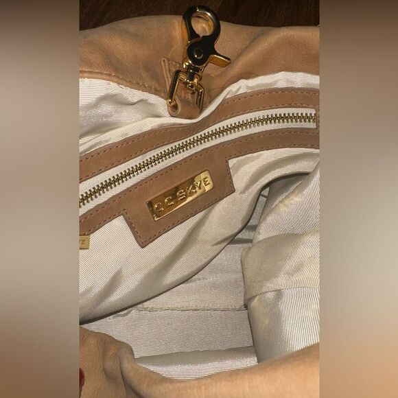 CC SKYE SHOULDER BAG - Picture 9 of 10